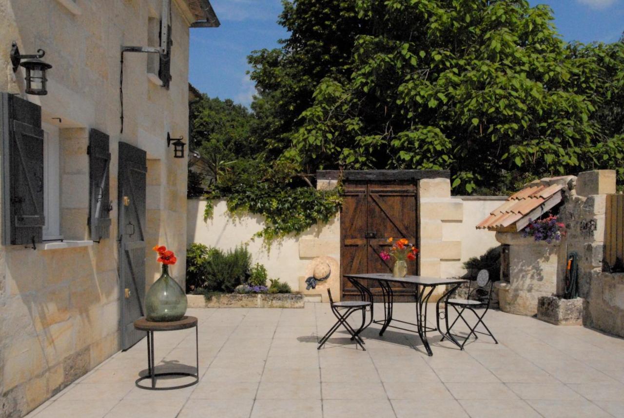 Les Chambres D'Ausilia Sablons  Exterior foto